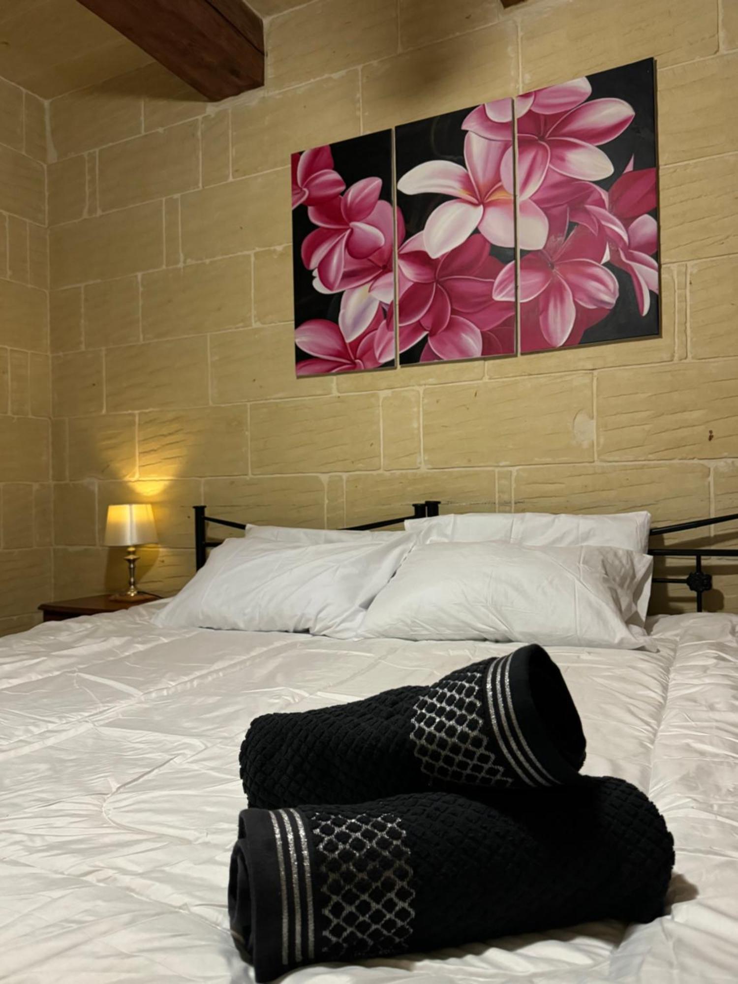 Hotel Tal-Bir Farmhouse Nadur Esterno foto