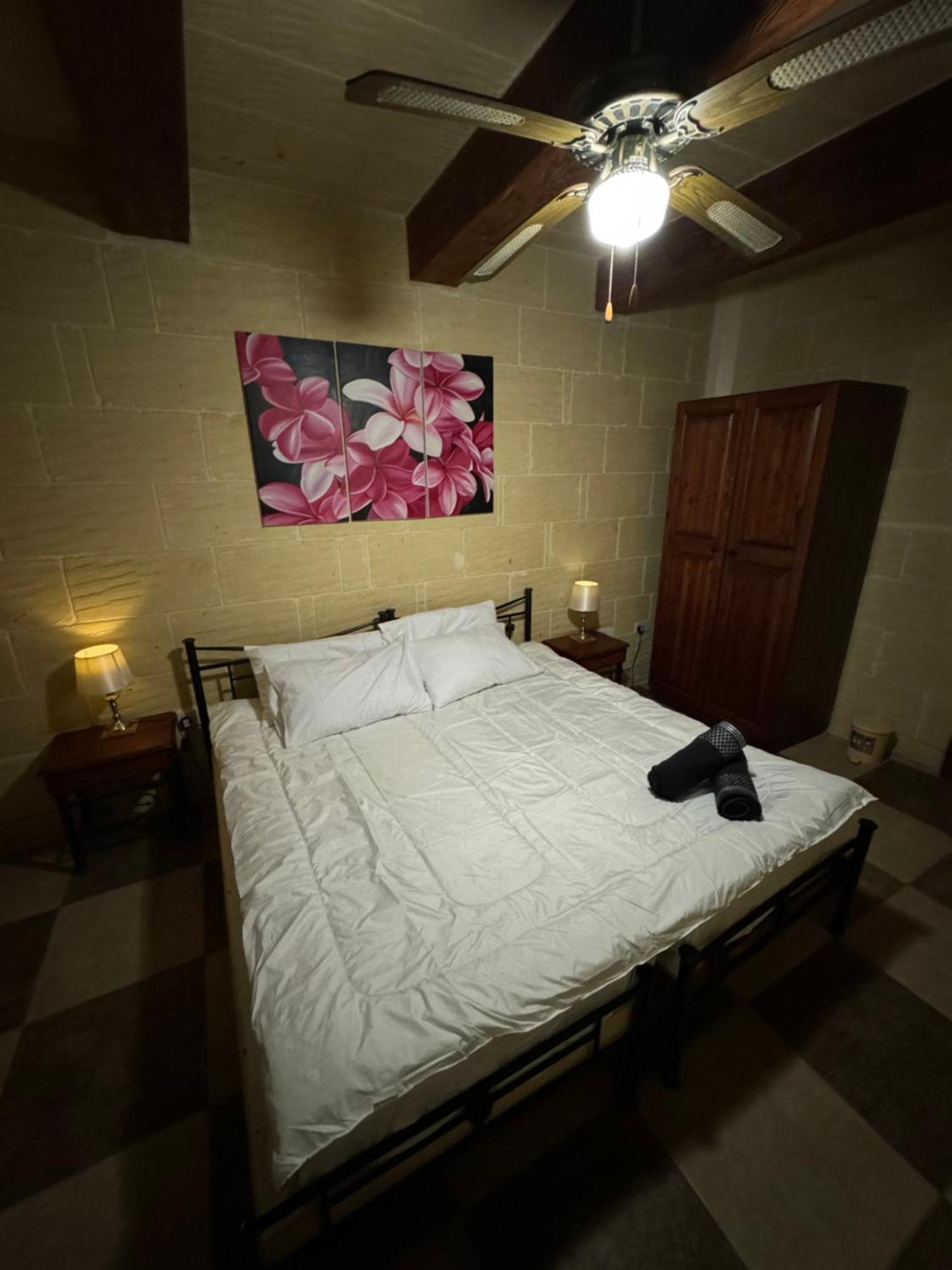 Hotel Tal-Bir Farmhouse Nadur Esterno foto