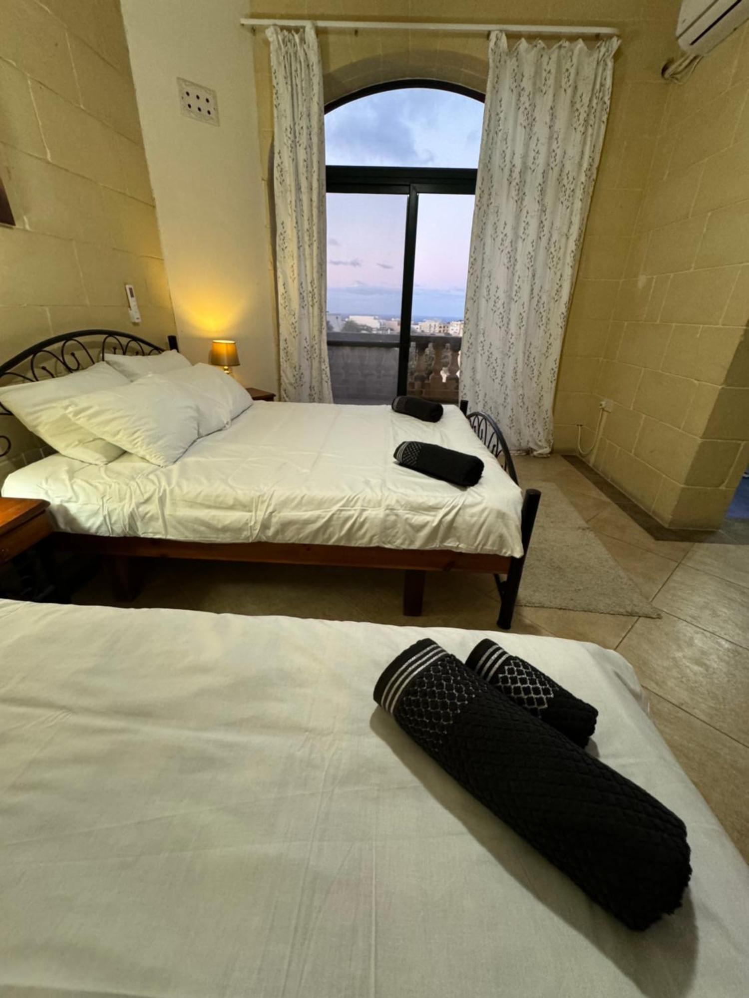 Hotel Tal-Bir Farmhouse Nadur Esterno foto