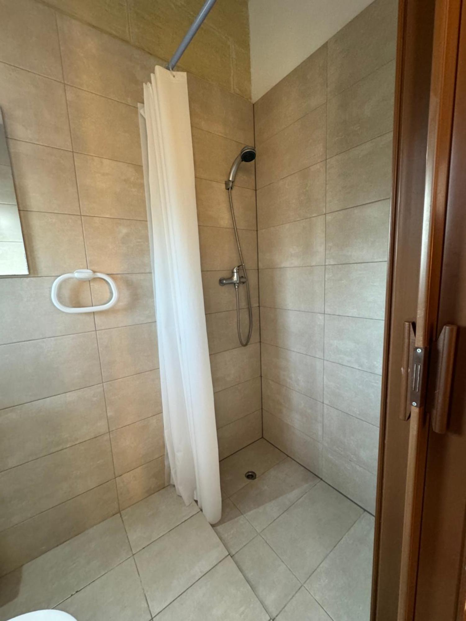 Hotel Tal-Bir Farmhouse Nadur Esterno foto