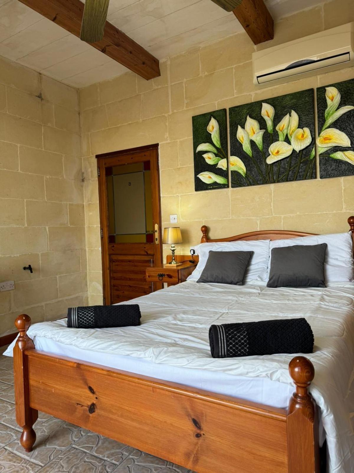 Hotel Tal-Bir Farmhouse Nadur Esterno foto