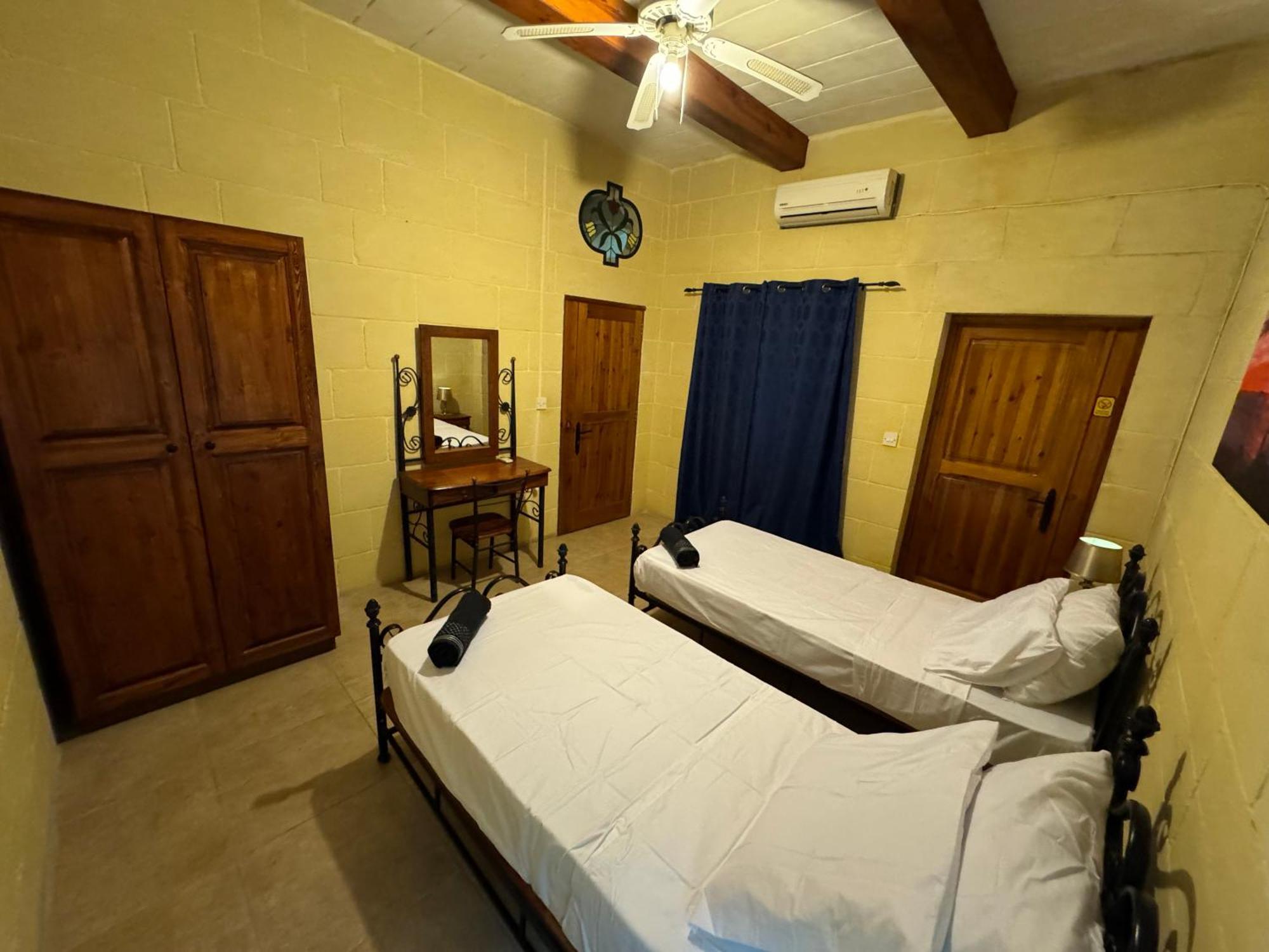 Hotel Tal-Bir Farmhouse Nadur Esterno foto