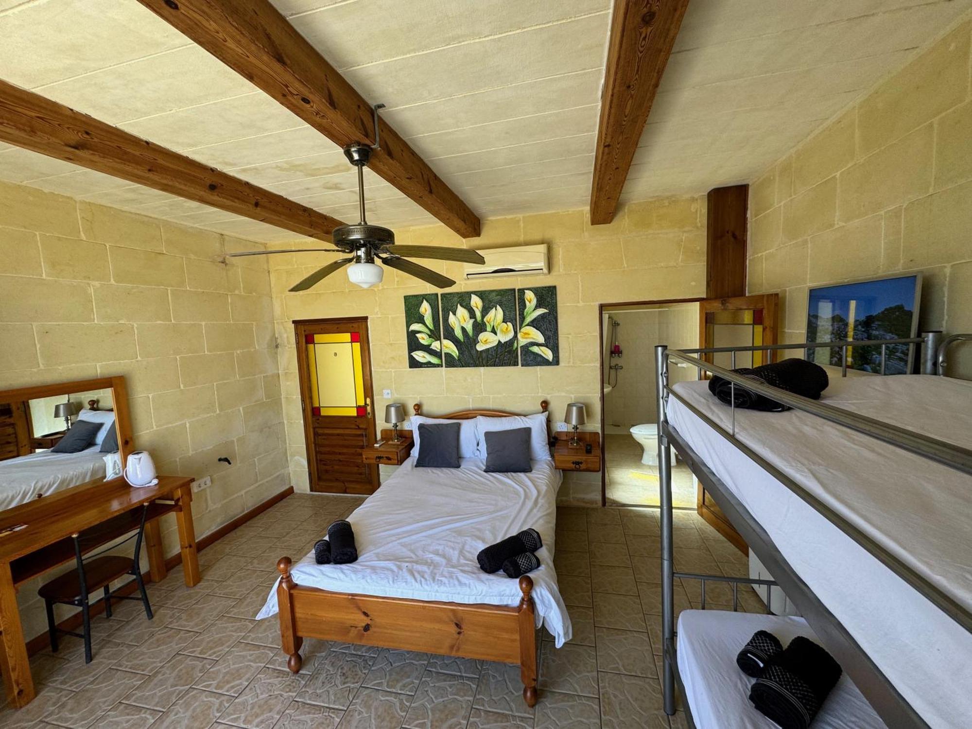 Hotel Tal-Bir Farmhouse Nadur Esterno foto
